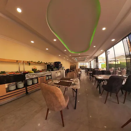 Szálloda Crown Health & 5*