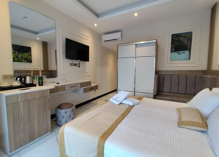 Crown Health & Hotel Belek