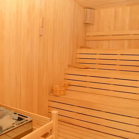 Crown Health & 5* 베렉