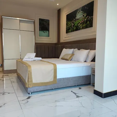 Crown Health & Hotel 5*