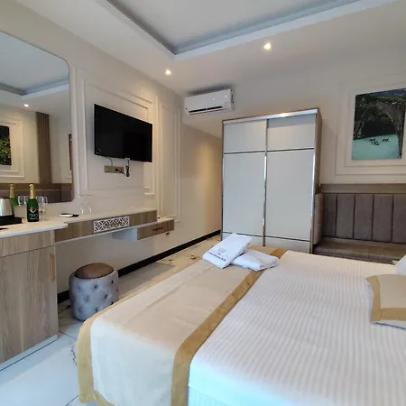 Crown Health & Hotel Belek