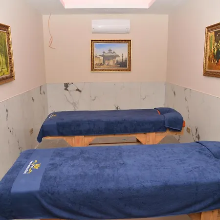 Crown Health & 5* 베렉