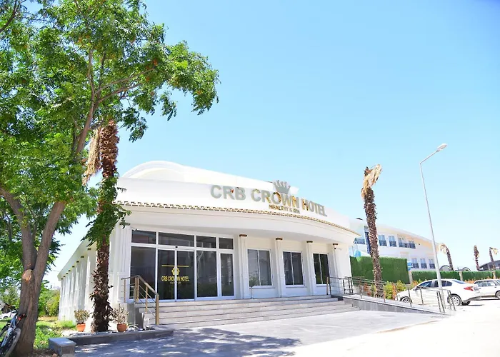 Crown Health & Ξενοδοχείο